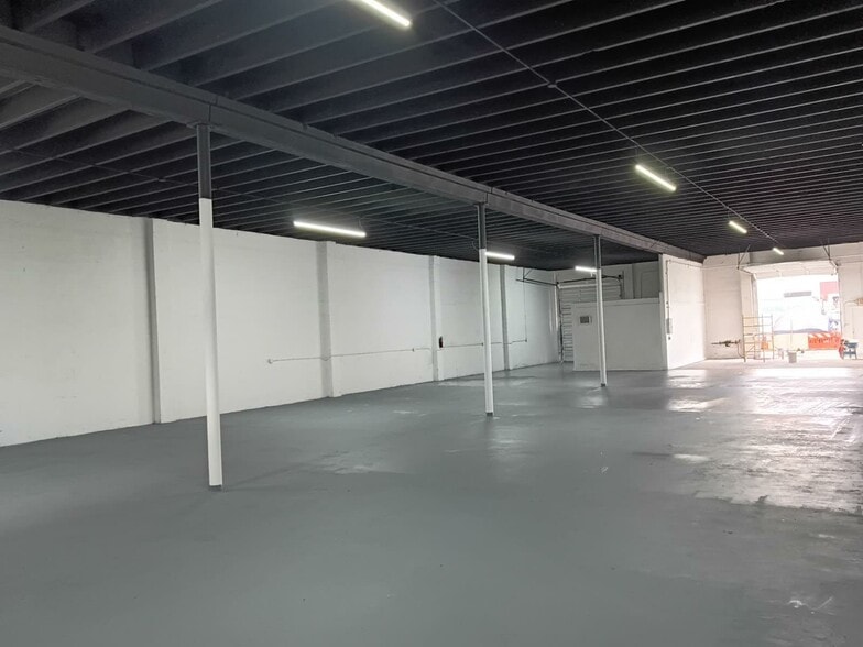More Photos Of 3904 NW 32 Ave, Miami Warehouse For Sale