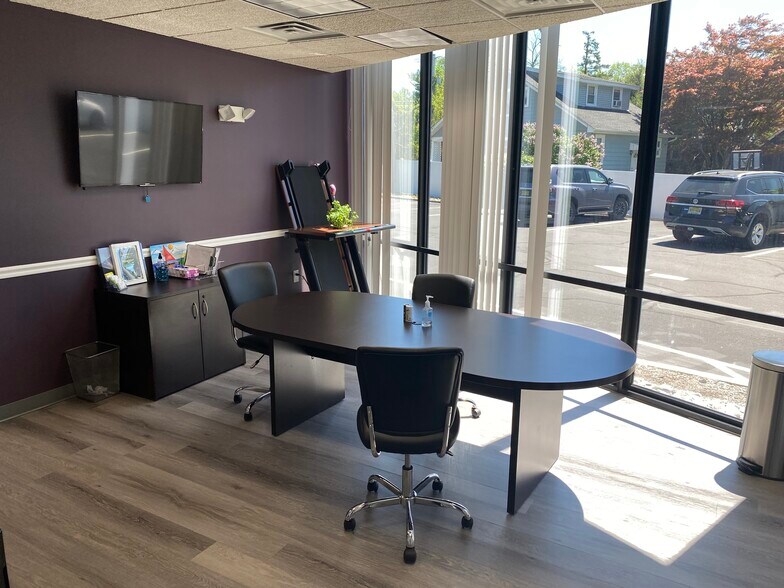More Photos Of 545 Island Rd, Ramsey Medical For Lease