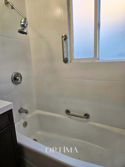 More Photos Of 2285 Earl Ave, Long Beach Multifamily For Sale
