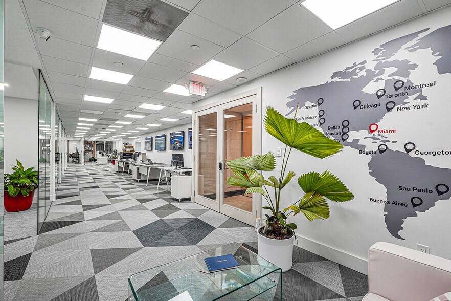 More Photos Of 1110 Brickell Ave, Miami Office For Sale