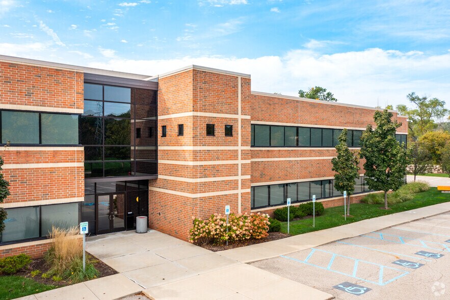 More Photos Of 28175 Cabot Dr, Novi Office For Lease