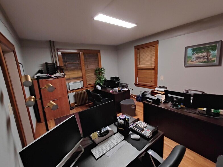 More Photos Of 142 Oak Tree Ave, South Plainfield Office For Lease
