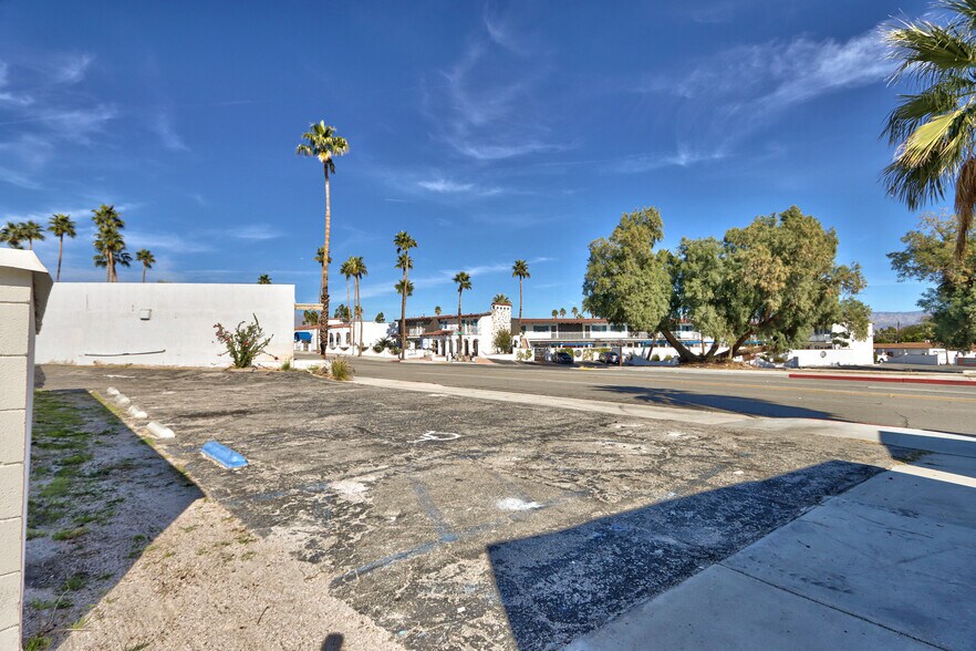 More Photos Of 2249 N Palm Canyon Dr, Palm Springs Hotel For Sale