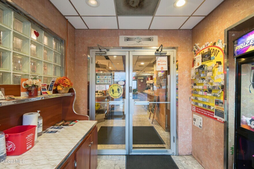More Photos Of 855 Hoosick St, Troy Restaurant For Sale