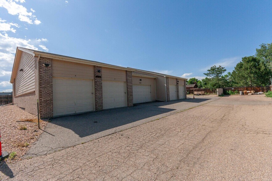 More Photos Of 4194-4208 N Garfield Ave, Loveland Office For Lease