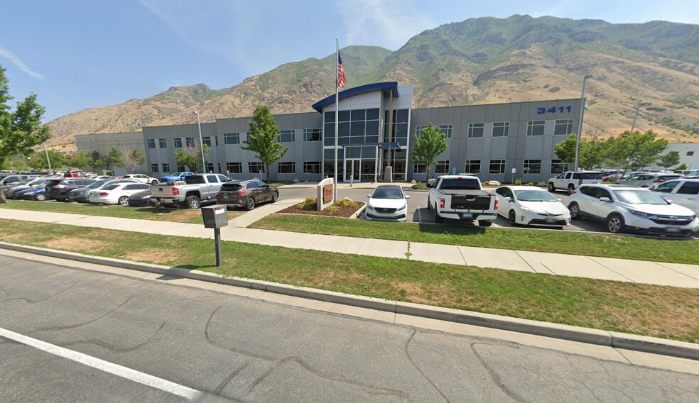 More Photos Of 3411 S Mountain Vista Pky, Provo Manufacturing For Lease