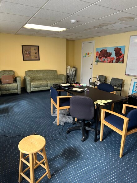 More Photos Of 1534 Dorchester Ave, Dorchester Storefront Retail Office For Lease