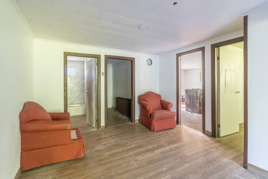 More Photos Of 196 US Route 1, Bucksport Hotel For Sale
