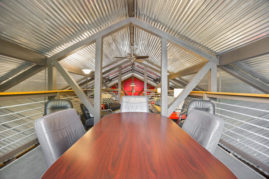 More Photos Of 62 Hamel Rd, Hamel Office For Lease