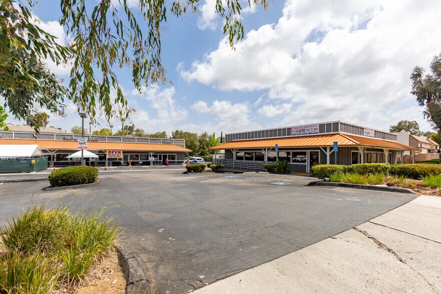 More Photos Of 200 W El Norte Pky, Escondido Unknown For Lease