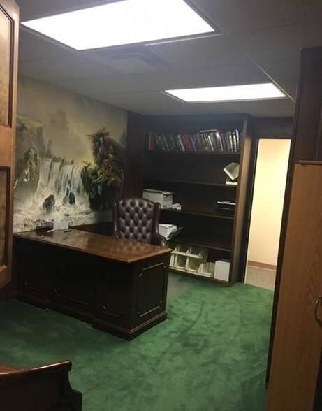 More Photos Of 201 N Pittsburgh St, Connellsville Office For Sale