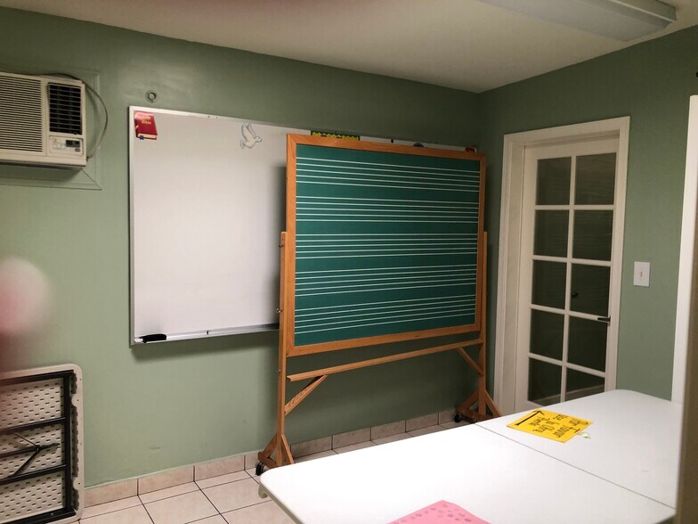 More Photos Of 6416 Corona Ave, Bell Religious Facility For Sale