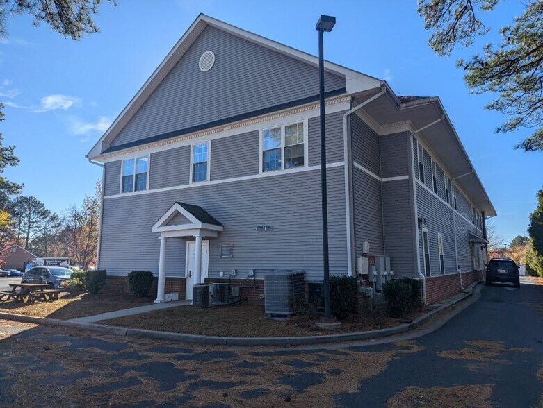 More Photos Of 503 Cynwood Dr, Easton Storefront Retail Office For Sale