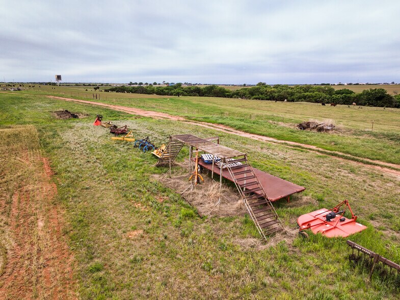 More Photos Of 1002 Old 66 Rd, Hydro Land For Sale
