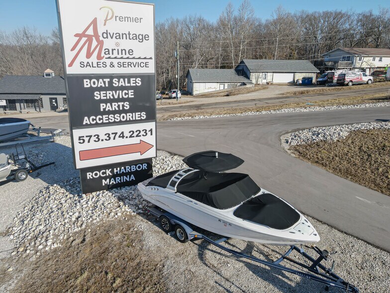 More Photos Of 48 Beachwood Dr, Sunrise Beach Specialty For Sale