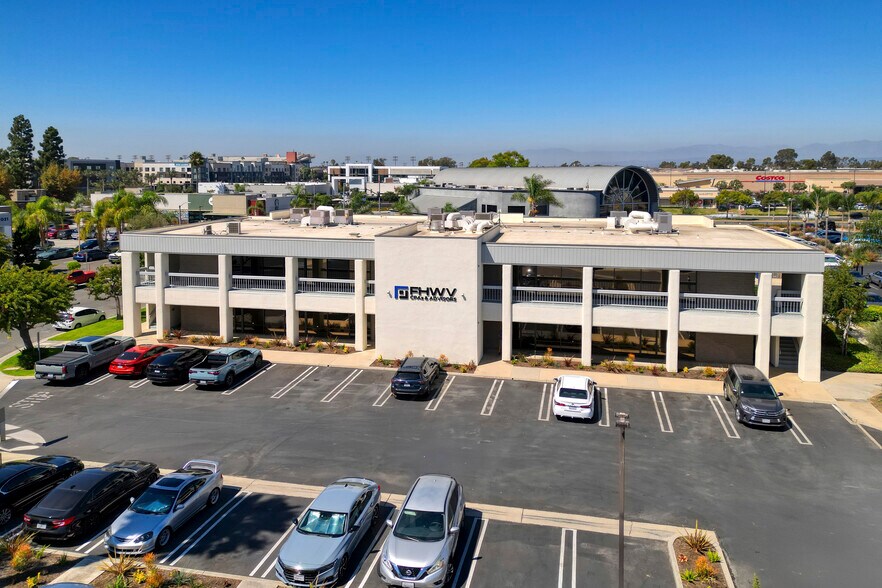 More Photos Of 11022 Winners Cir, Los Alamitos Office For Lease