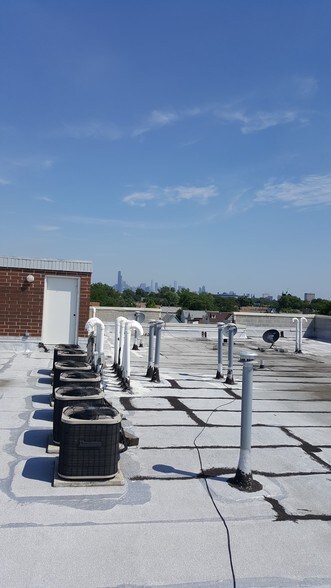 More Photos Of 720 W 47th St, Chicago Apartments For Lease