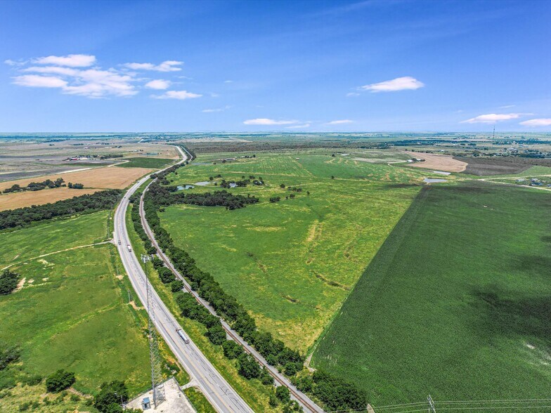 More Photos Of 16421 SH-95, Coupland Land For Sale