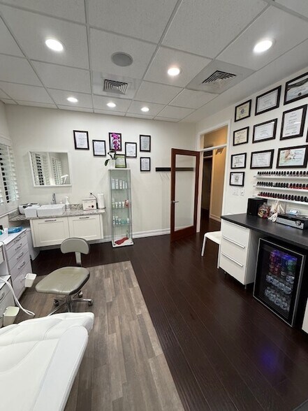 More Photos Of 813-821 Douglas Ave, Altamonte Springs Serviced Offices For Sale