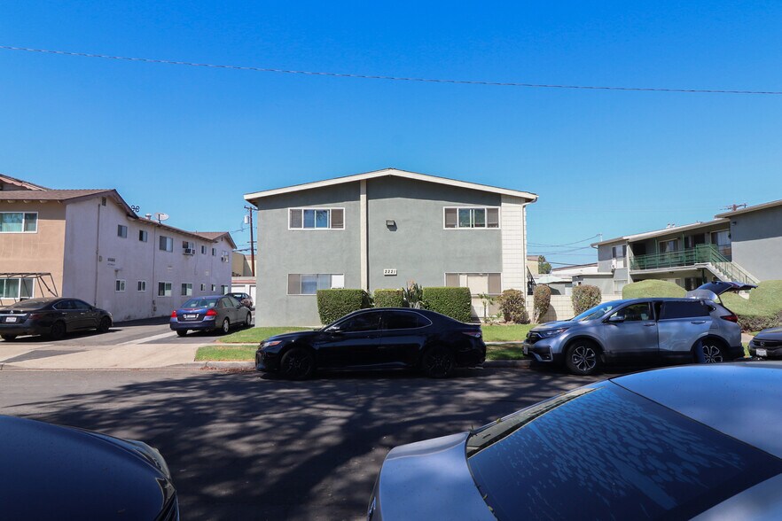 More Photos Of 2227 E Westport Dr, Anaheim Apartments For Sale