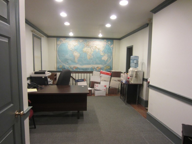 More Photos Of 301 S Main St, Doylestown Medical For Sale