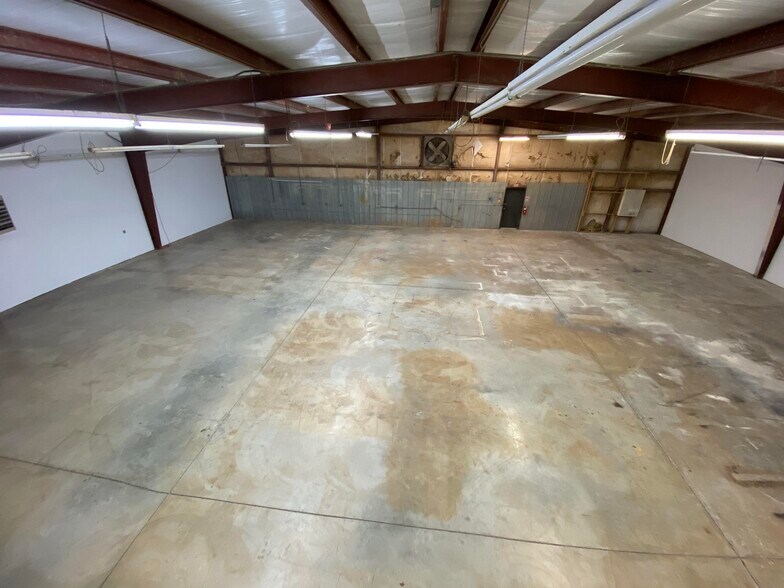 More Photos Of 4352 Canton Hwy, Cumming Warehouse For Sale