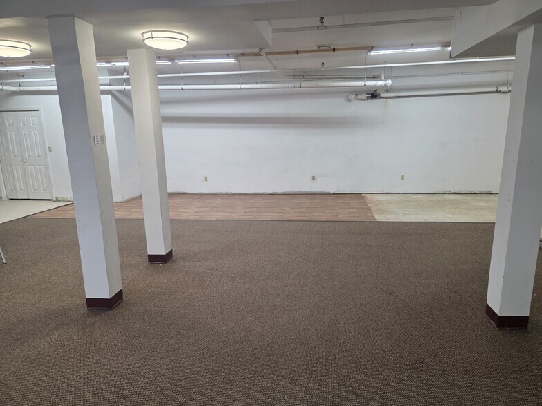 More Photos Of 241 Main St, Townsend Office Residential For Lease
