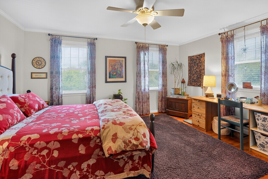 More Photos Of 3554-3556 Woodcrest Ave, Newtown Square Apartments For Sale