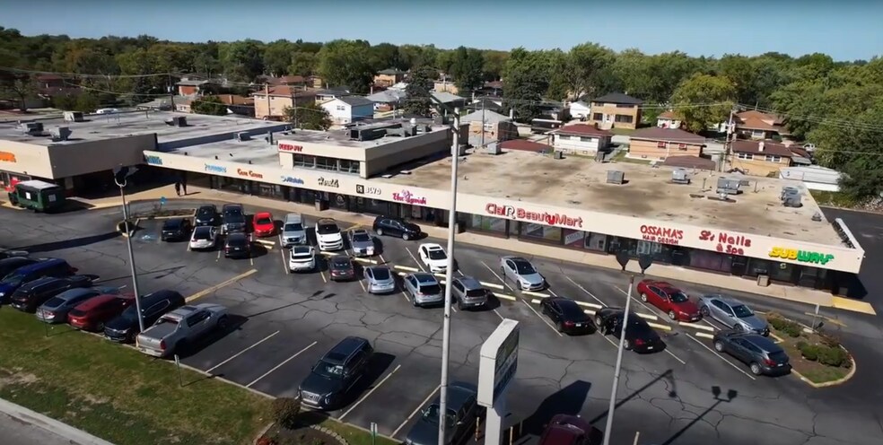 More Photos Of 1006-1058 E 162nd St, South Holland Storefront For Lease