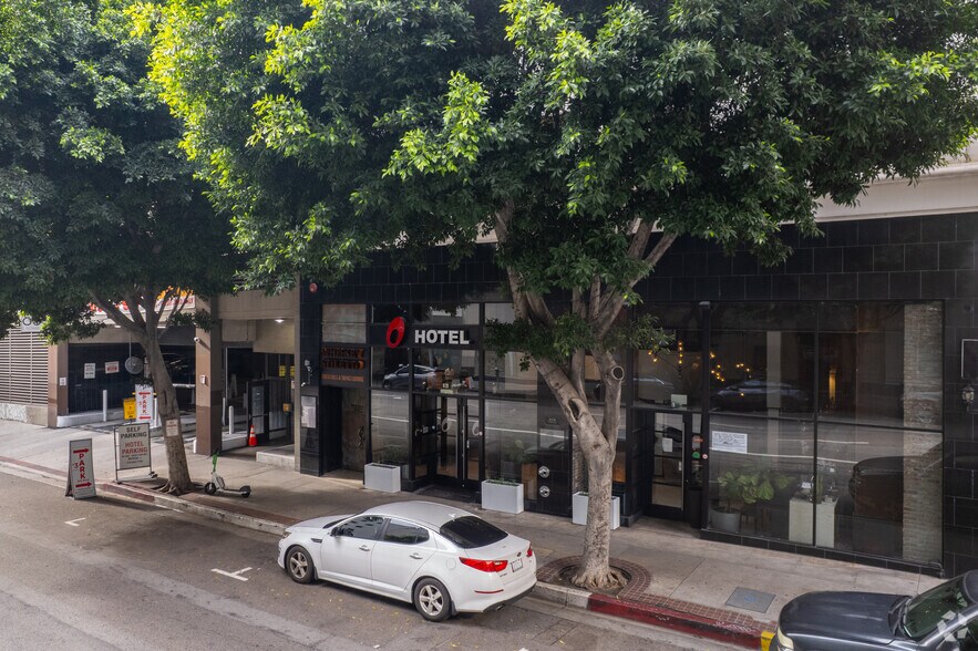 Primary Photo Of 819 S Flower St, Los Angeles Hotel For Lease