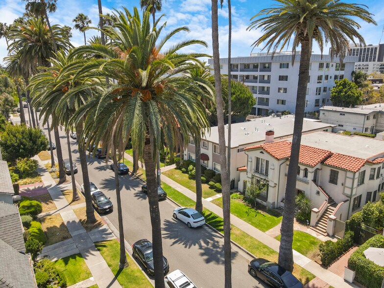 More Photos Of 447 S Palm Dr, Beverly Hills Apartments For Sale