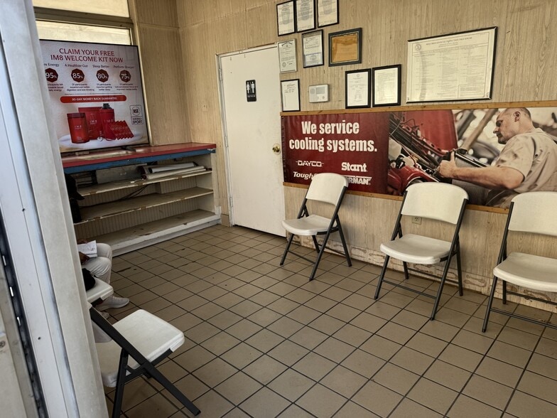 More Photos Of 1231 Norview Ave, Norfolk Auto Repair For Sale