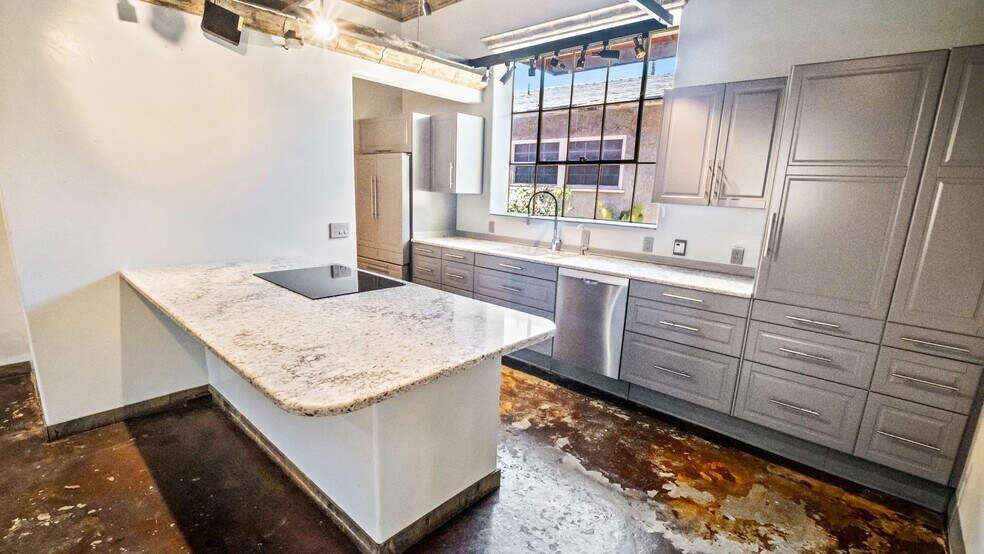 More Photos Of 4635 E Anaheim St, Long Beach Office Residential For Sale