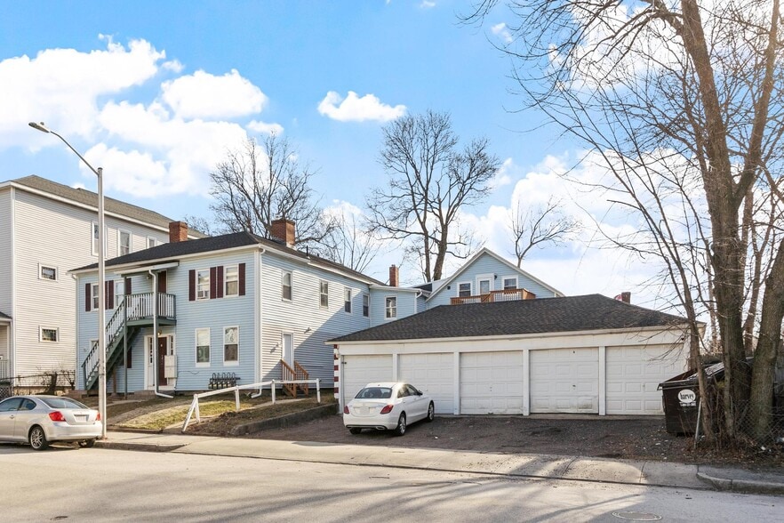 More Photos Of 3 Chelsea St, Worcester Apartments For Sale
