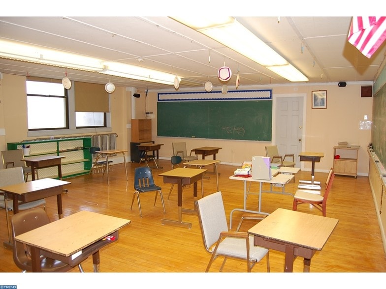 More Photos Of 526 Chicago Ave, Egg Harbor City Schools For Sale