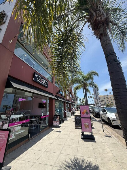 More Photos Of 1025 Prospect St, La Jolla General Retail For Lease
