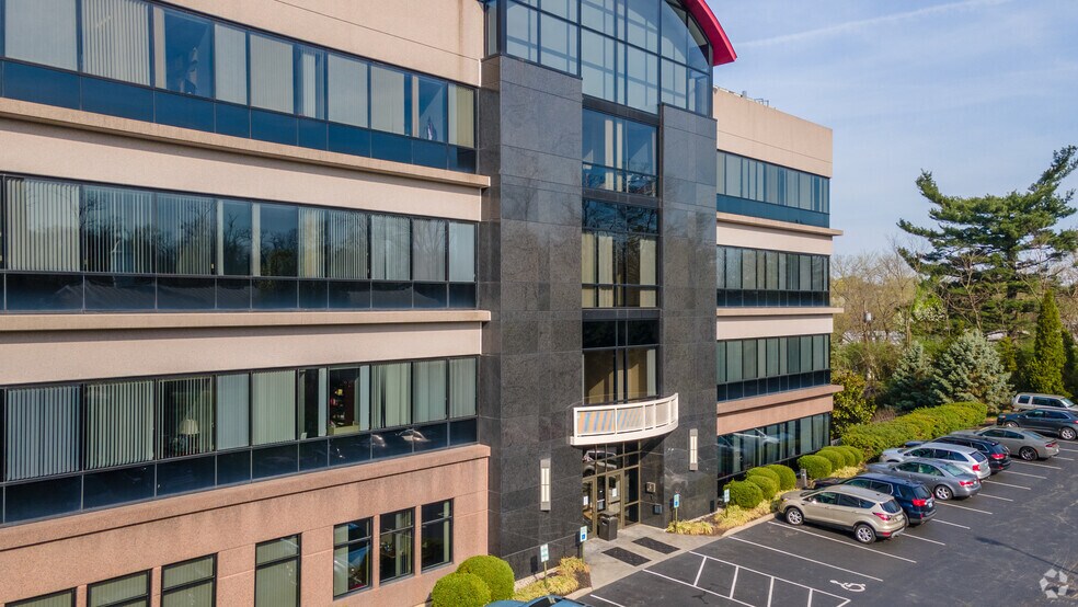 More Photos Of 334 Beechwood Rd, Fort Mitchell Office For Lease