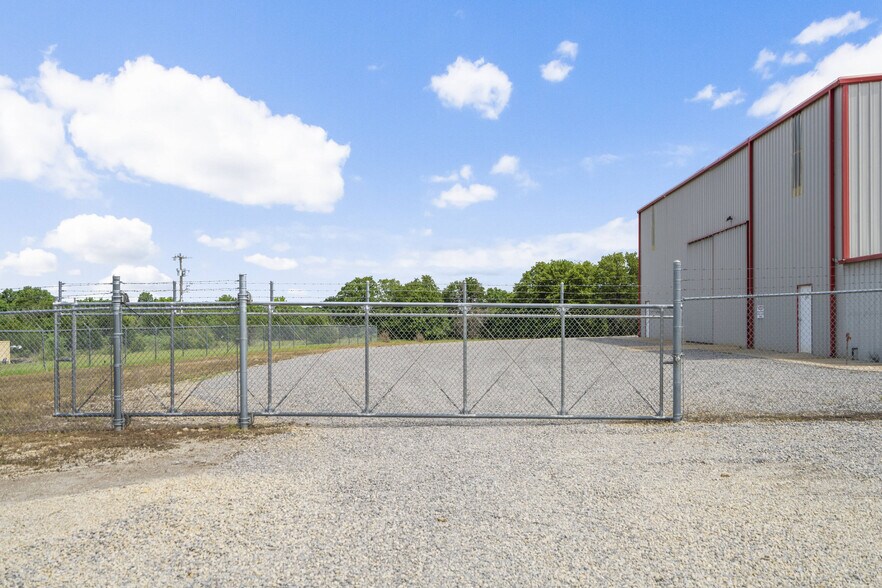 More Photos Of 1420 Virgil Anderson Dr, Drumright Industrial For Lease