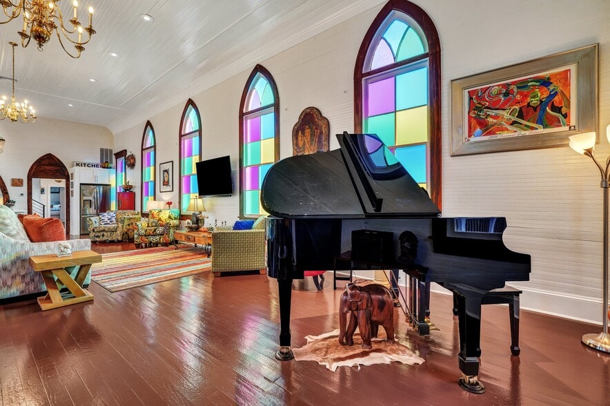 More Photos Of 2716 Mechanics Ave, Savannah Religious Facility For Sale