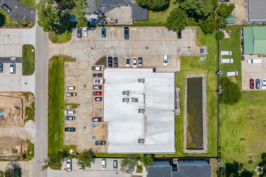 More Photos Of 26310 Oak Ridge Dr, Spring Medical For Sale