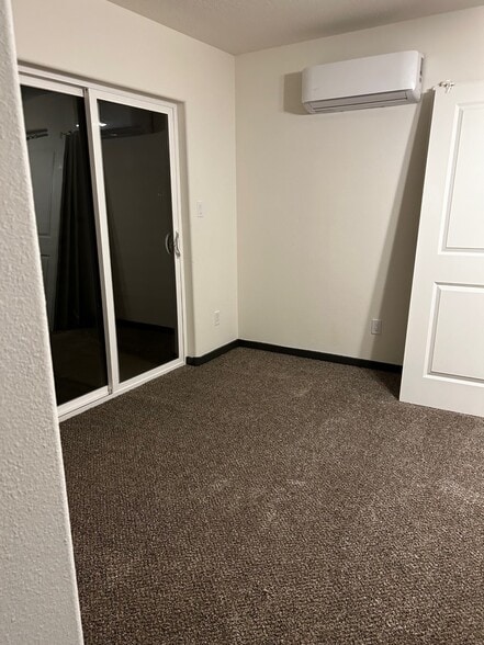 More Photos Of 615 Iron Ave SW, Albuquerque Apartments For Sale