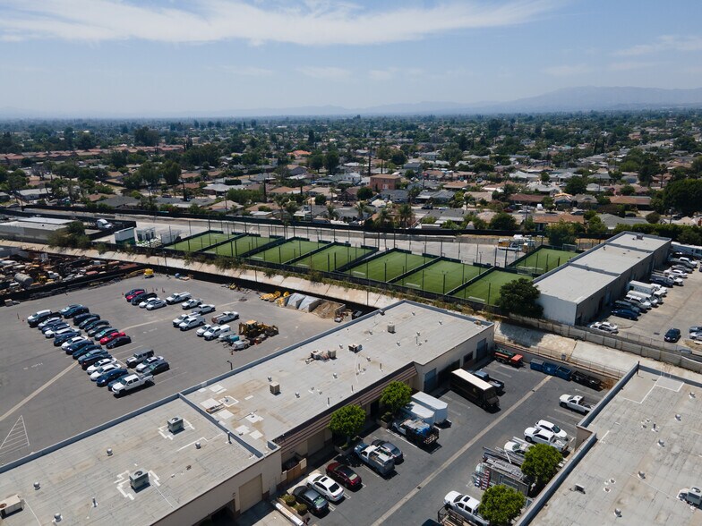 More Photos Of 12455 Branford St, Pacoima Warehouse For Sale