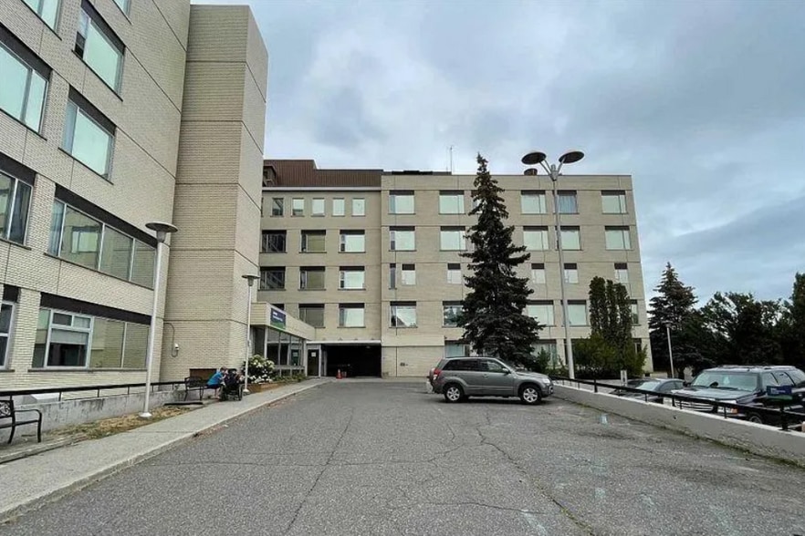 More Photos Of 325 Archibald St S, Thunder Bay Assisted Living For Sale