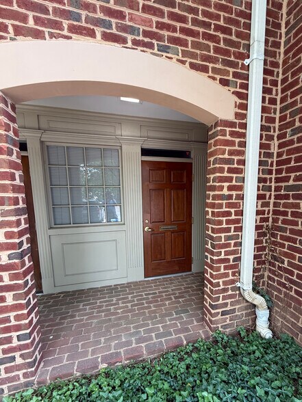 More Photos Of 4200 Evergreen Ln, Annandale Medical For Sale