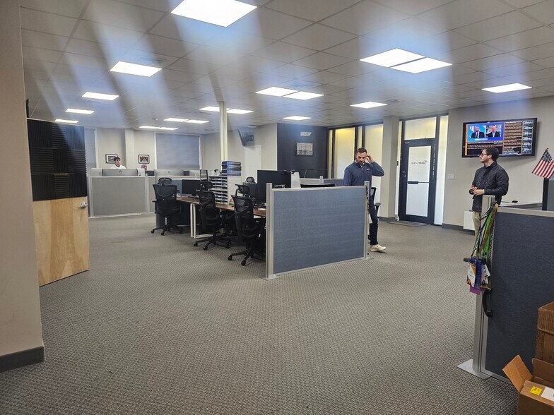 More Photos Of 375 Deer Park Ave, Babylon Medical For Lease