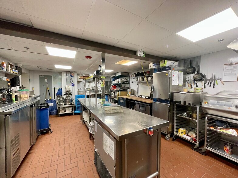 More Photos Of 2246 Larimer St, Denver Storefront For Sale