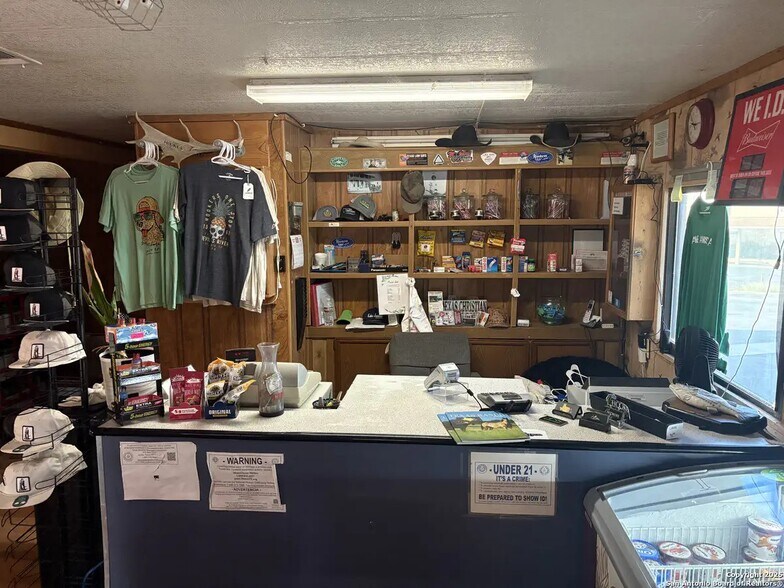 More Photos Of 7116 Texas R 2, Del Rio Convenience Store For Sale
