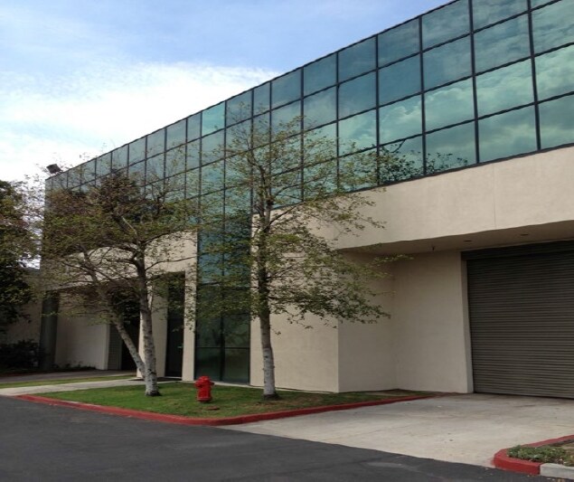 More Photos Of 3210 S Standard Ave, Santa Ana Warehouse For Sale