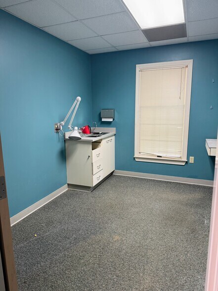 More Photos Of 100 Medical Center Dr, Woodruff Medical For Lease