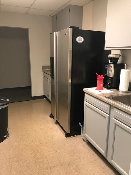 More Photos Of 201-207 Omohundro Pl, Nashville Industrial For Sale